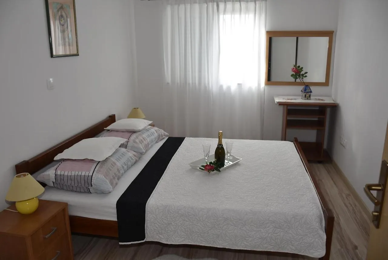 Apartmani Mira Klenovica Apartmán