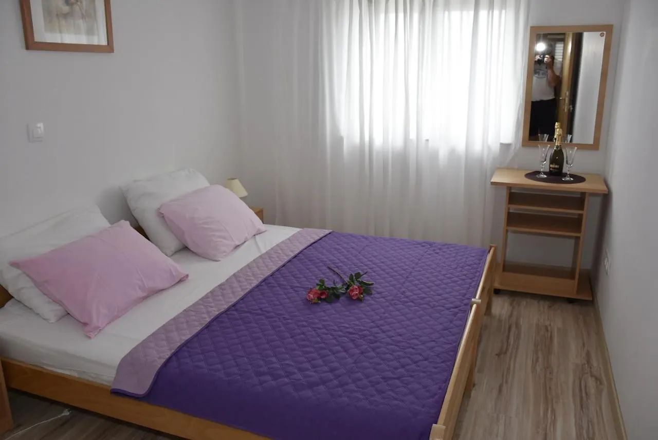 Apartmani Mira Klenovica