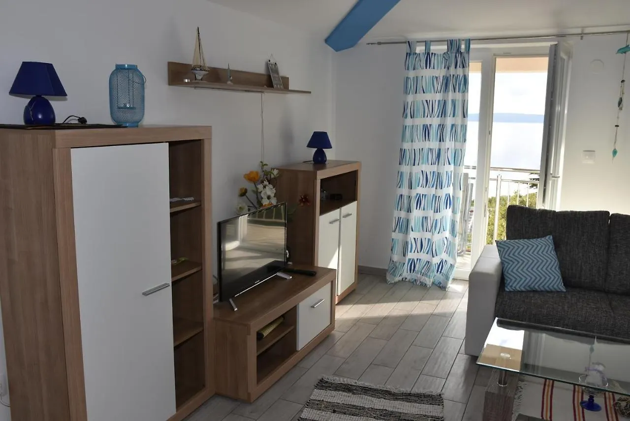 Apartmani Mira Klenovica 0*,  Croatia